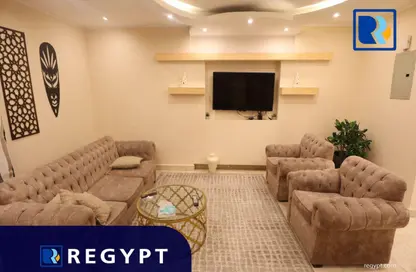 Apartment - 3 Bedrooms - 3 Bathrooms for sale in Degla Square - Degla - Hay El Maadi - Cairo