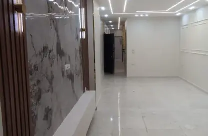 Apartment - 3 Bedrooms - 2 Bathrooms for sale in Al Lebeny Axis - El Mariouteya - Faisal - Hay El Haram - Giza