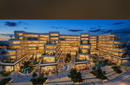 Office Space - 2 Bedrooms - 1 Bathroom for sale in Centrada Plaza - Juhayna Square - 6 October City - Giza