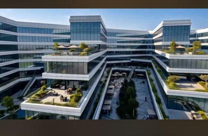 Office Space - 2 Bedrooms - 1 Bathroom for sale in Centrada Plaza - Juhayna Square - 6 October City - Giza