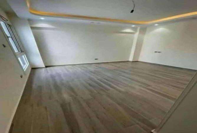 87511005 - Property Image 2