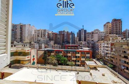 شقة - 4 غرف نوم - 2 حمامات للبيع في ميامي - حي اول المنتزة - الاسكندرية