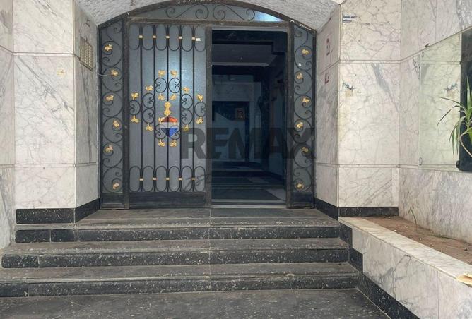 53718261 - Property Image 2