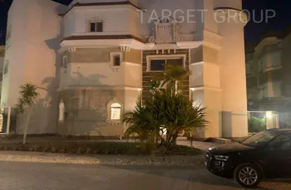 قصر - 7 غرف نوم للايجار في رويال لاجون - المستثمرين الشمالية - مدينة القاهرة الجديدة - القاهرة