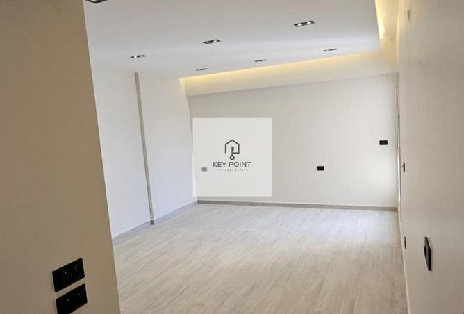 107119004 - Property Image 3