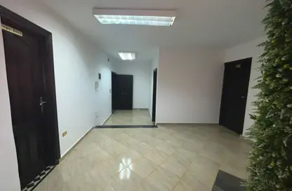 شقة - 3 غرف نوم - 1 حمام للايجار في شارع 20 - الحي الثاني - التجمع الخامس - مدينة القاهرة الجديدة - القاهرة