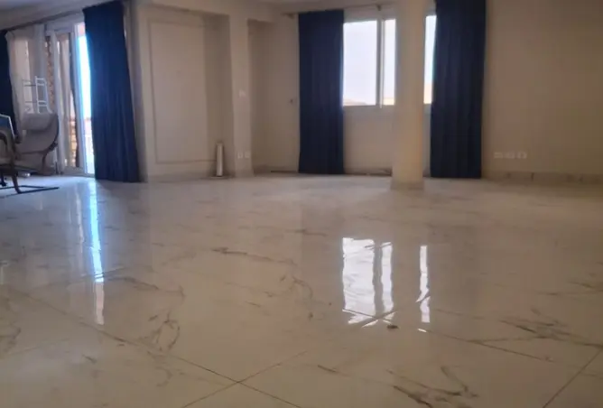 121659560 - Property Image 3