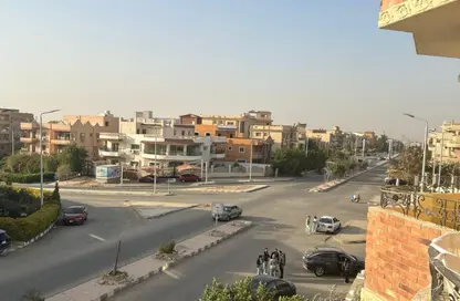 شقة - 3 غرف نوم - 2 حمامات للبيع في المجاورة الاولي - المنطقة السابعة - مدينة الشروق - القاهرة