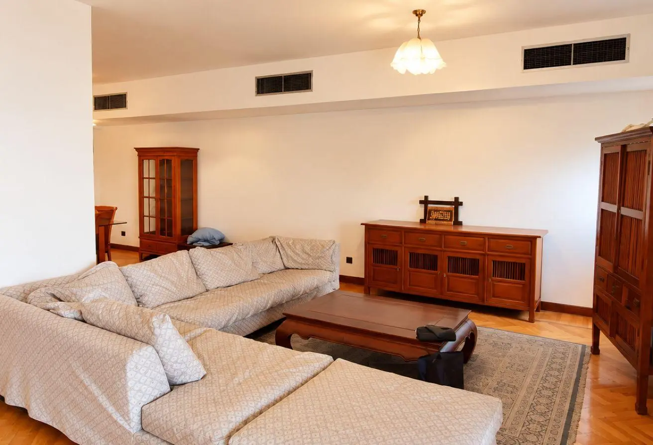117781854 - Property Main Image
