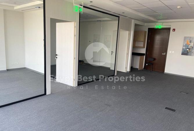 102075017 - Property Image 2