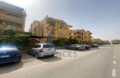 Apartment - 3 Bedrooms - 2 Bathrooms for sale in Midan Al Makhzangy - Al Narges 8 - Al Narges - New Cairo City - Cairo