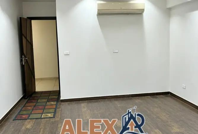 120358793 - صورة العقار 2