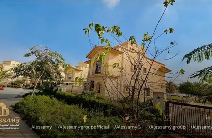 Villa - 5 Bedrooms - 5 Bathrooms for sale in Privado - Madinaty - Cairo