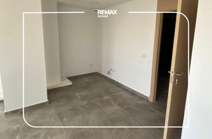 عيادة - استوديو - 1 حمام للايجار في سنترادا بلازا - ميدان جهينة - مدينة 6 أكتوبر - الجيزة