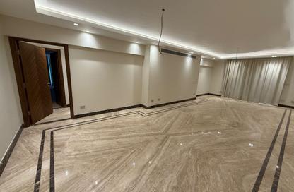 شقة - 3 - 3 للبيع في جاليريا  مون فالى - المستثمرين الجنوبية - مدينة القاهرة الجديدة - القاهرة