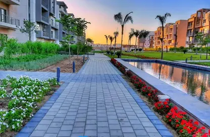 Apartment - 3 Bedrooms - 3 Bathrooms for sale in Moon Residences - Fifth Square - The 5th Settlement - New Cairo City - Cairo