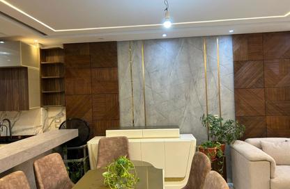 Apartment - 2 Bedrooms - 2 Bathrooms for sale in Touristic 1 - Hadayek October - 6 October City - Giza