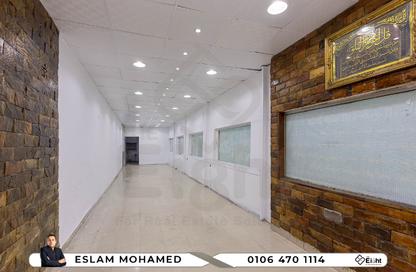 محل تجاري - استوديو - 1 حمام للايجار في شارع رشدي - ستانلي - حي شرق - الاسكندرية