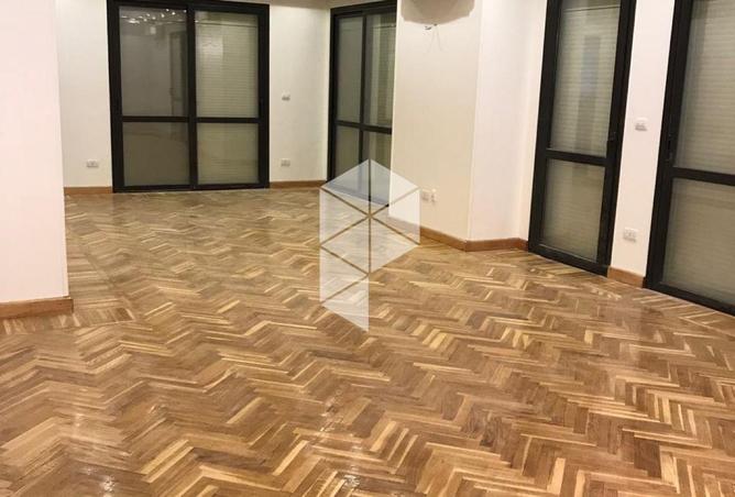 102351351 - Property Image 2