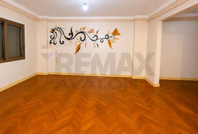 104604385 - Property Image 2