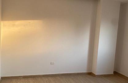Apartment - 2 Bedrooms - 2 Bathrooms for sale in Mosadak St. - Dokki - Giza