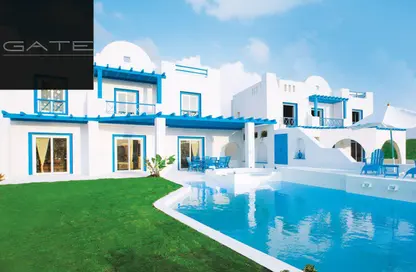 Penthouse - 3 Bedrooms - 2 Bathrooms for sale in Mountain View - Ras Al Hekma - North Coast