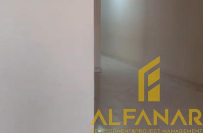 Apartment - 3 Bedrooms - 2 Bathrooms for rent in Area D - Ganoob El Acadimia - New Cairo City - Cairo