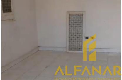 Apartment - 3 Bedrooms - 2 Bathrooms for rent in Area D - Ganoob El Acadimia - New Cairo City - Cairo