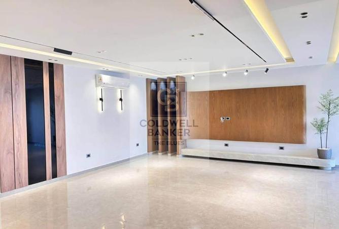 104003207 - Property Image 2