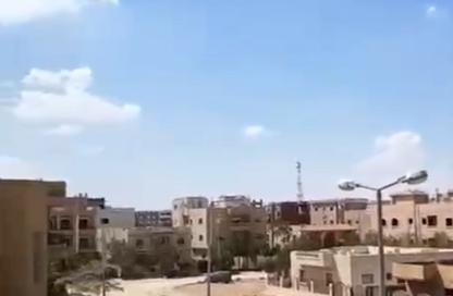 شقة - 3 - 3 للبيع في طريق الشباب - المجاورة الرابعة - الحي الثاني شرق - مدينة الشروق - القاهرة