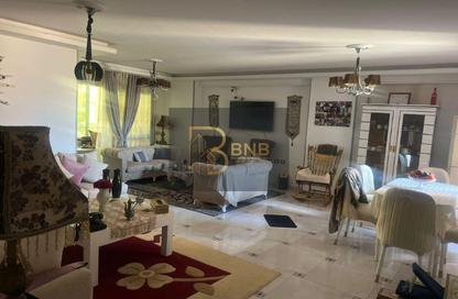Apartment - 3 Bedrooms - 3 Bathrooms for sale in Tijan - Zahraa El Maadi - Hay El Maadi - Cairo