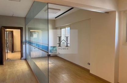 Office Space - 4 Bedrooms - 3 Bathrooms for rent in Sarayat Al Maadi - Hay El Maadi - Cairo