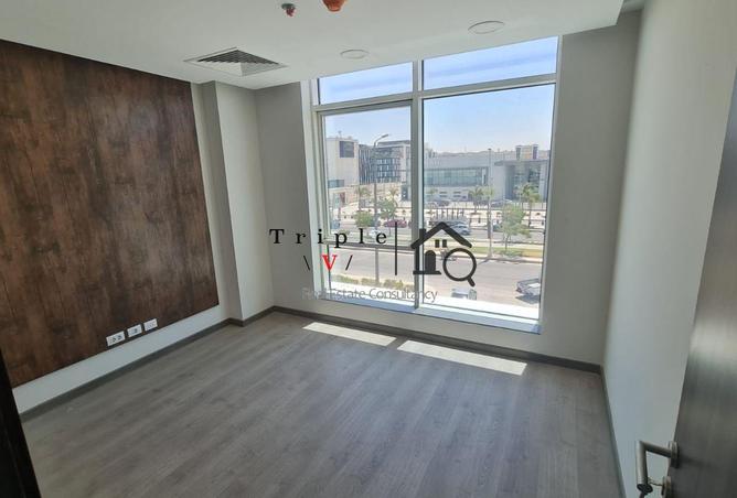 70107186 - Property Image 2