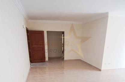 Apartment - 3 Bedrooms - 2 Bathrooms for rent in Grand View - Smouha - Hay Sharq - Alexandria