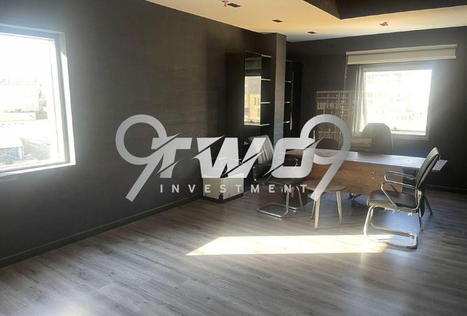 8571812 - Property Image 3