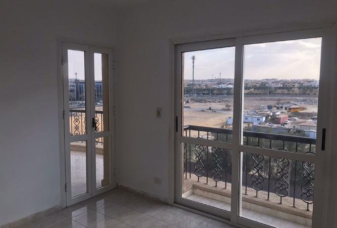 93823563 - Property Image 3
