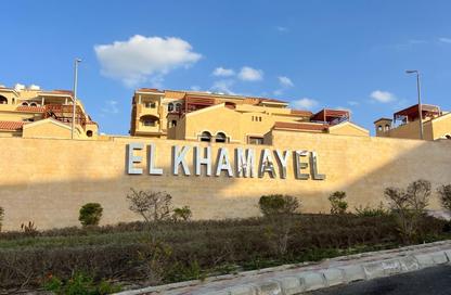 Apartment - 3 Bedrooms - 3 Bathrooms for sale in Al Khamayel city - Sheikh Zayed Compounds - Sheikh Zayed City - Giza