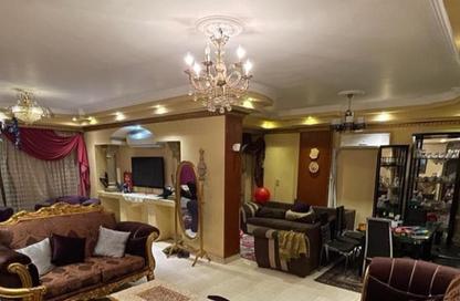 Apartment - 3 Bedrooms - 3 Bathrooms for sale in Ahbab Al Rasoul St. - Al Sefarat District - Nasr City - Cairo