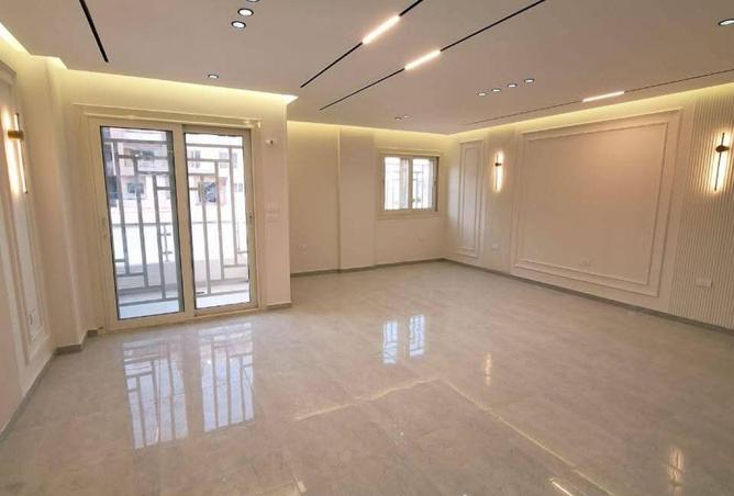 70094667 - Property Image 2