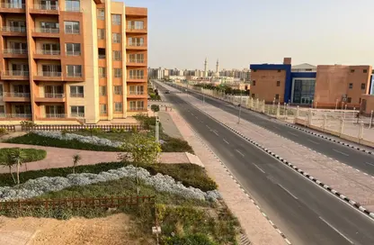 شقة - 3 غرف نوم - 2 حمامات للبيع في مدينة وصال - كمبوندات الشروق - مدينة الشروق - القاهرة