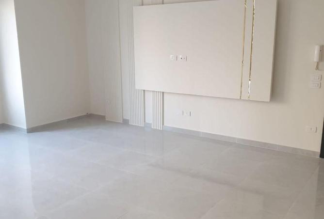 82101815 - Property Main Image