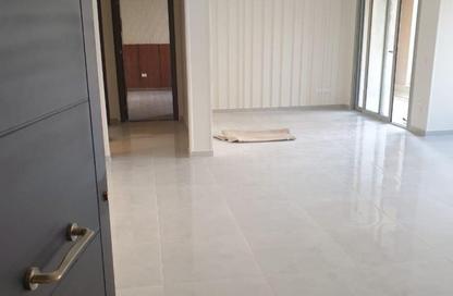 Apartment - 2 Bedrooms - 2 Bathrooms for sale in Palm Hills Village Gate - South Investors Area - New Cairo City - Cairo