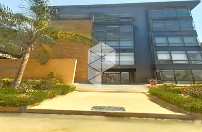 مساحات مكتبية - 4 غرف نوم - 2 حمامات للايجار في شارع التسعين الشمالي - التجمع الخامس - مدينة القاهرة الجديدة - القاهرة