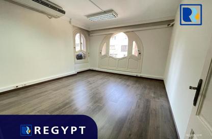 Office Space - Studio - 4 Bathrooms for rent in Street 206 - Degla - Hay El Maadi - Cairo
