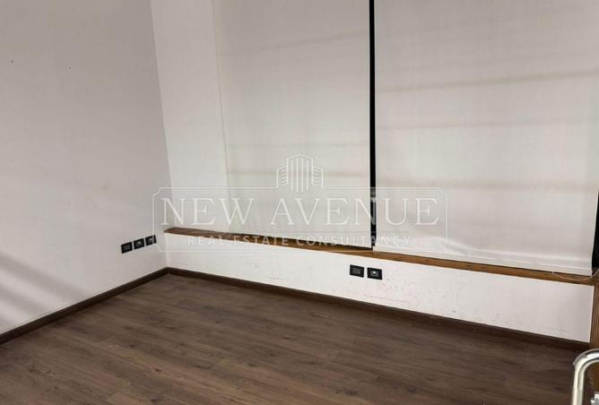102906022 - Property Image 3