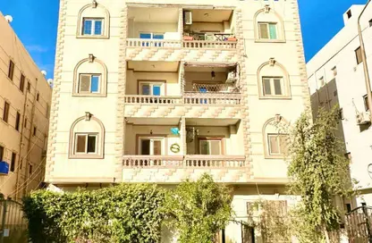 Apartment - 3 Bedrooms - 3 Bathrooms for sale in 1st Neighborhood - 8th Area - Shorouk City - Cairo Apartment - 3 Bedrooms - 3 Bathrooms for sale in 1st Neighborhood - 8th Area - Shorouk City - Cairo
