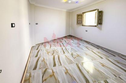 Apartment - 3 Bedrooms - 1 Bathroom for sale in Sidi Beshr - Hay Awal El Montazah - Alexandria