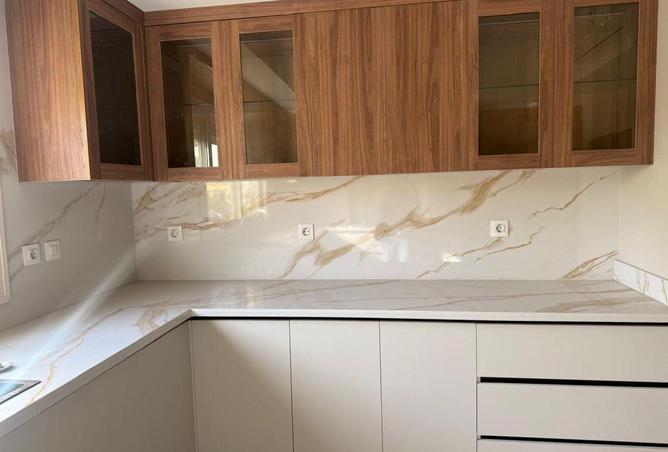 8560563 - Property Image 2