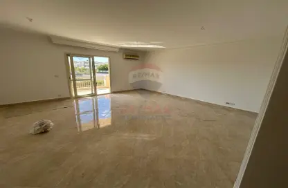 Apartment - 3 Bedrooms - 3 Bathrooms for sale in Greens - 6th District - Sheikh Zayed City - Giza