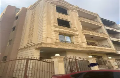 Apartment - 3 Bedrooms - 2 Bathrooms for sale in Abou El Houl - New Cairo City - Cairo